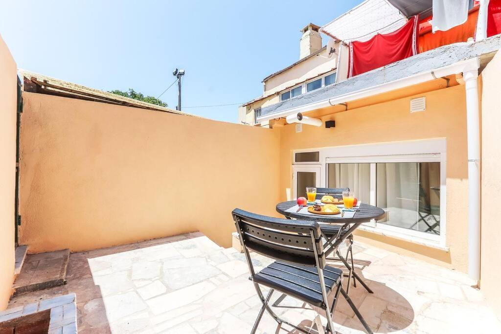 Vita Portucale ! Bright Campo Ourique W/ Terrace Lissabon Exterior foto