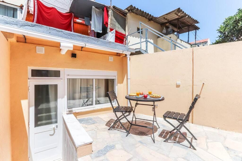 Vita Portucale ! Bright Campo Ourique W/ Terrace Lissabon Exterior foto